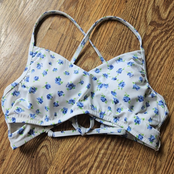 Victoria's Secret Other - Victoria Secret Swim Bikini Top L Lined Cups Blue White Floral Halter Tie Back